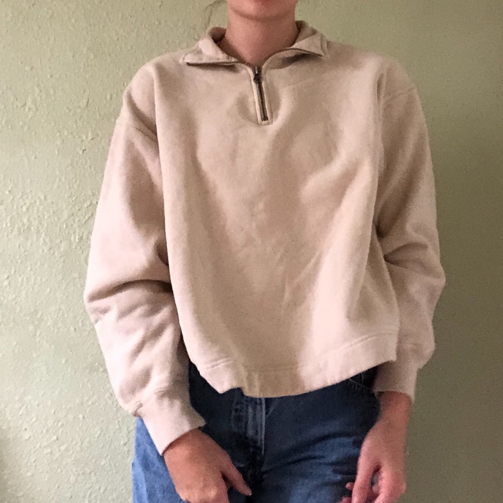 Sold on depop Bauer quarter zip sweater